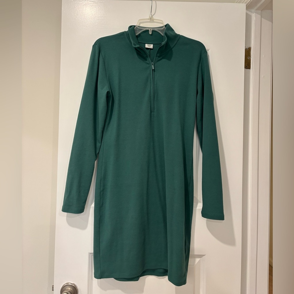 Aritzia Green Long Sleeve Dress